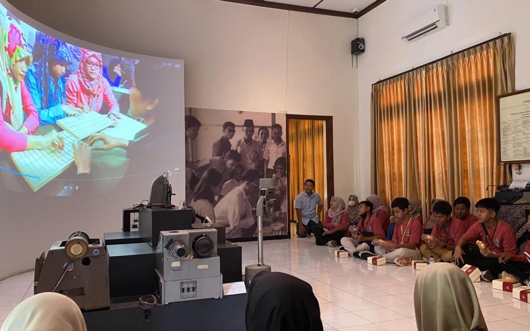 FIS UM Sambut Hangat Kunjungan Edukatif SMPN 1 Tanjung Anom Nganjuk ke Museum Pembelajaran