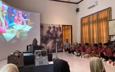 FIS UM Sambut Hangat Kunjungan Edukatif SMPN 1 Tanjung Anom Nganjuk ke Museum Pembelajaran
