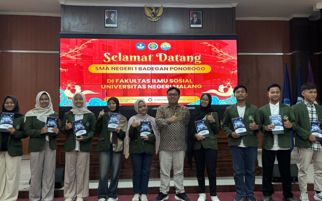 Jelajahi Dunia Kampus, Ratusan Siswa SMAN 1 Badegan Ponorogo Kunjungi FIS UM